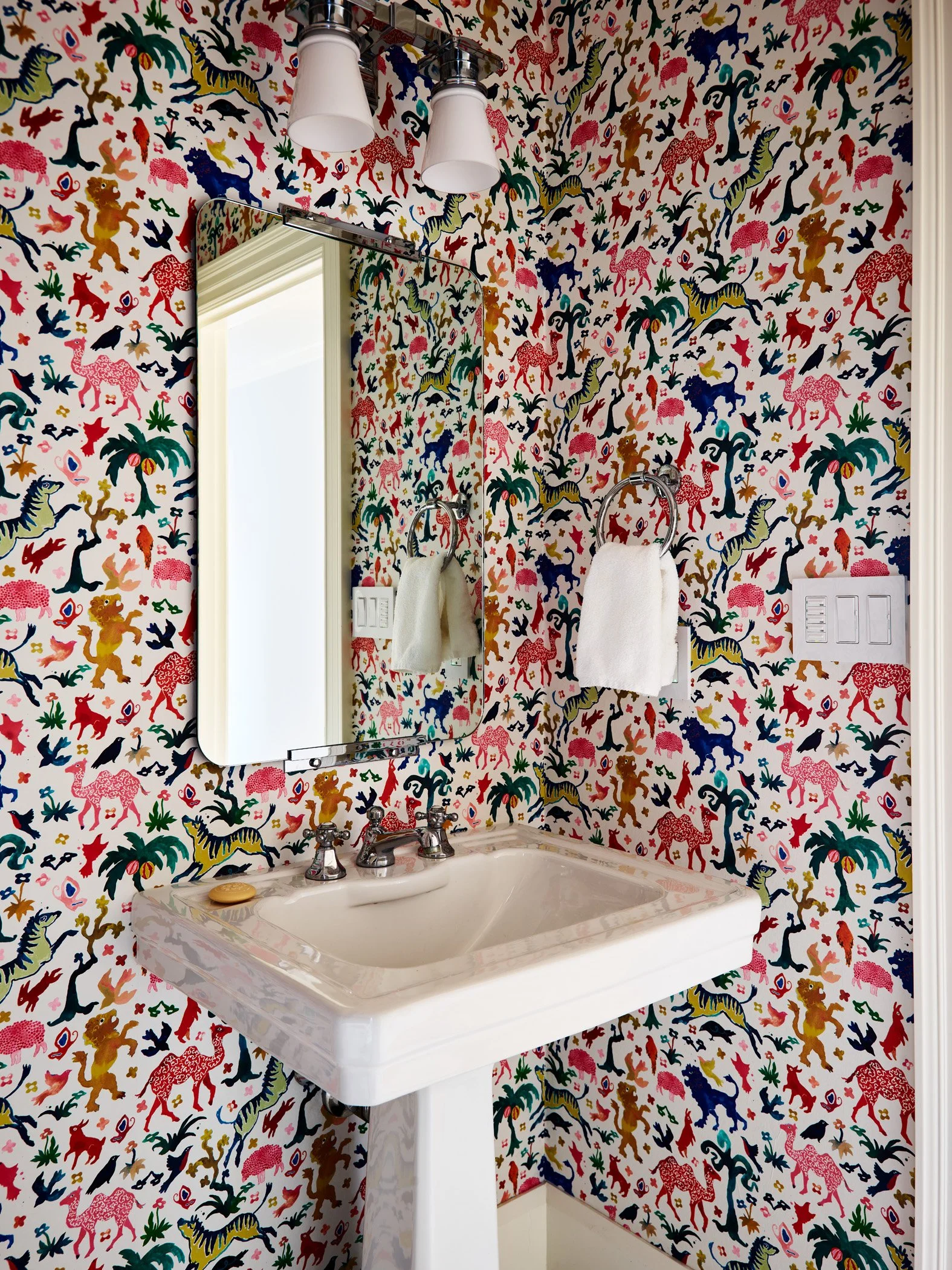 Mandarina Studio_Amanda Reid_Cambridge Colonial Revival (13).jpg