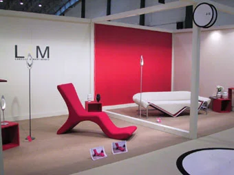 stand (3).jpg