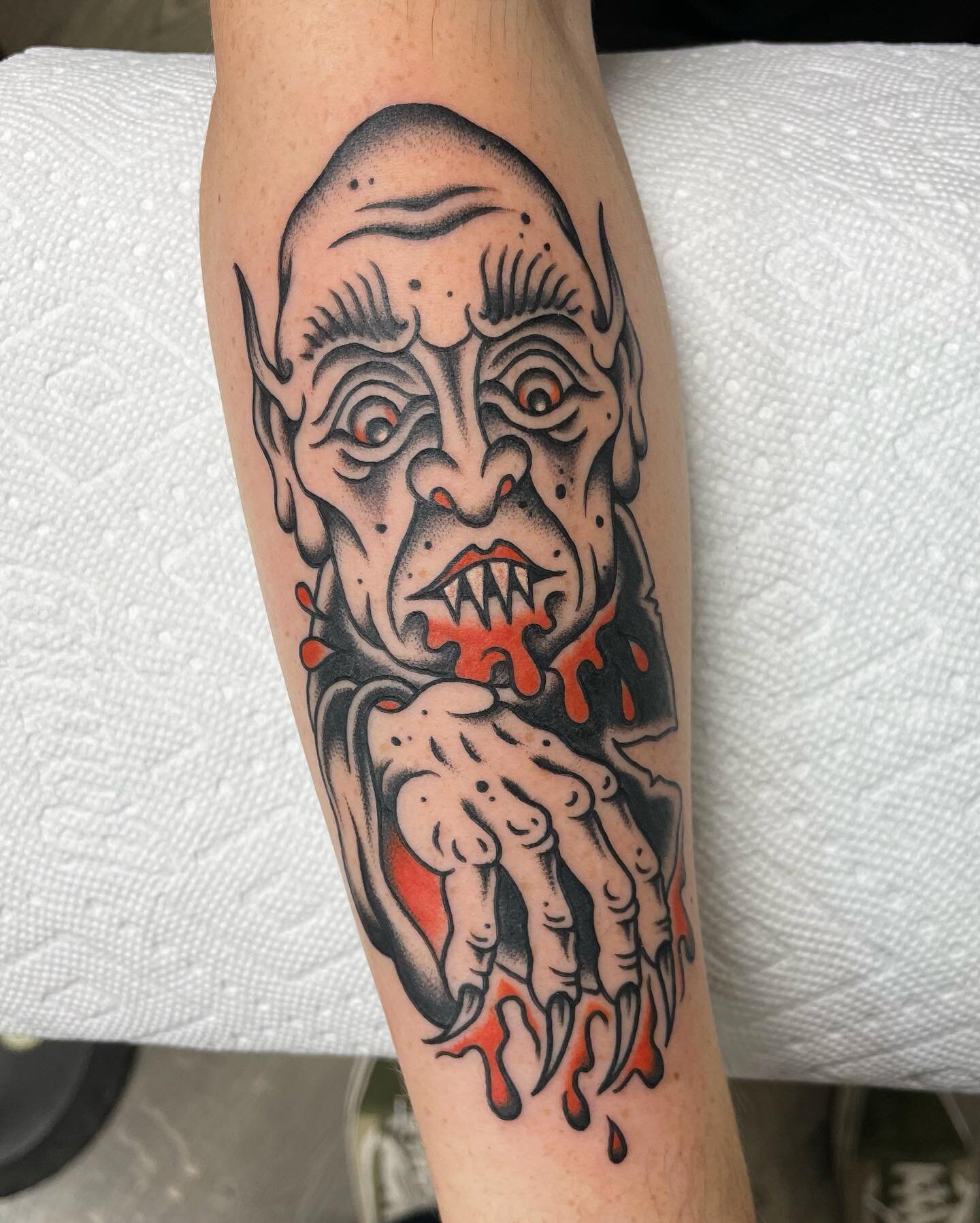 Empire Tattoo Pittsburgh  Crypt Keeper done by thunderscorpiontattoos         empiretattooinc empiretattoopittsburgh femaletattooartist  femaleartist pittsburghtattooartist pittsburgh oakland horrortattoo  movietattoo cryptkeeper 