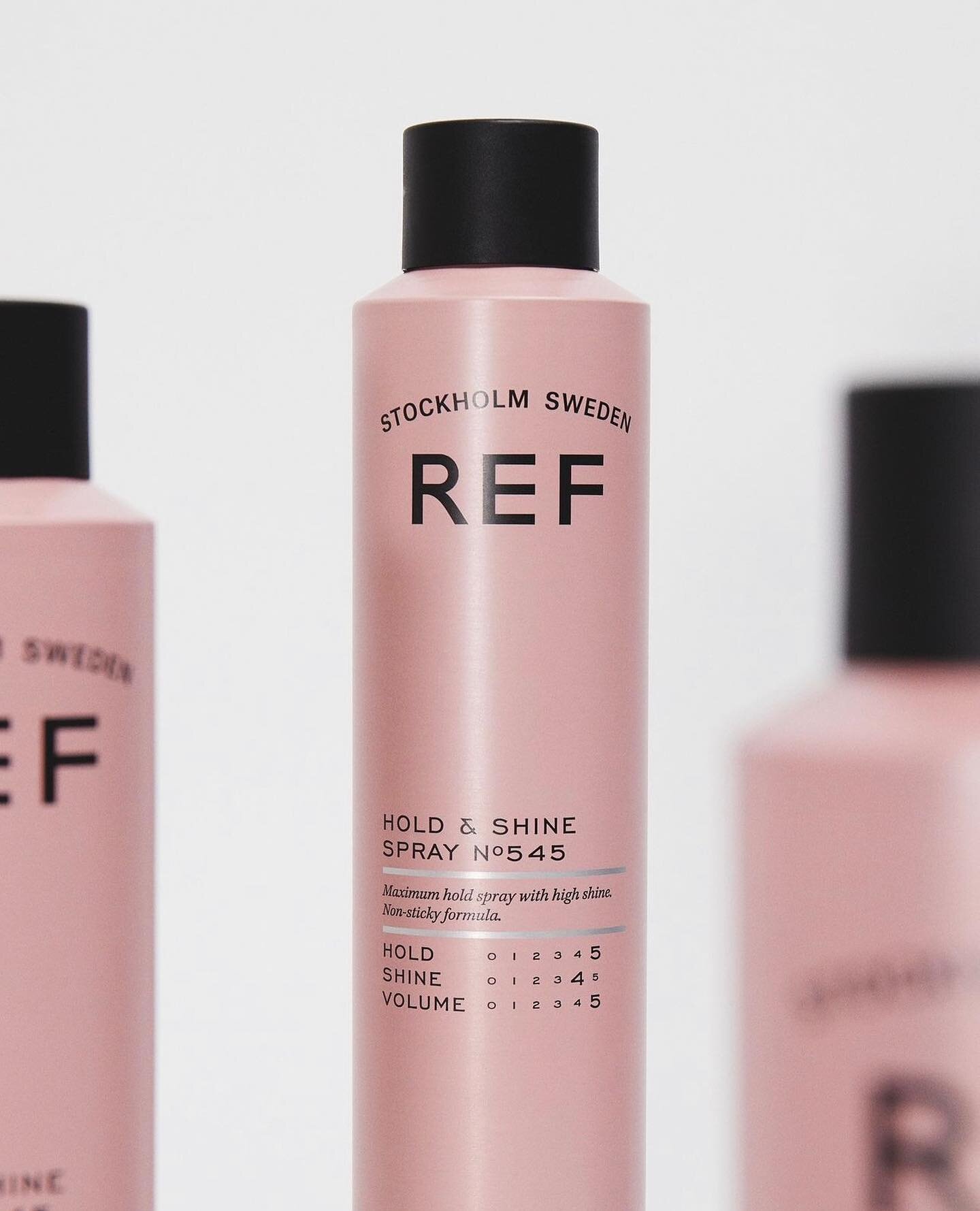 One of our favorite hair sprays got a new look! 💕
⠀⠀⠀⠀⠀⠀⠀⠀⠀
The REF Hold &amp; Shine Spray N&deg;545 is still the same strong-hold hair spray with high shine and a glossy finish but in a new beautiful bottle!