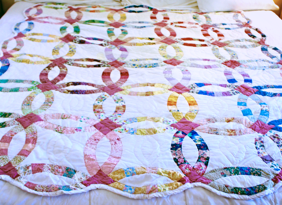 Pink and White Double Wedding Ring Quilt — Kentucky Life + Style + Travel  Blog