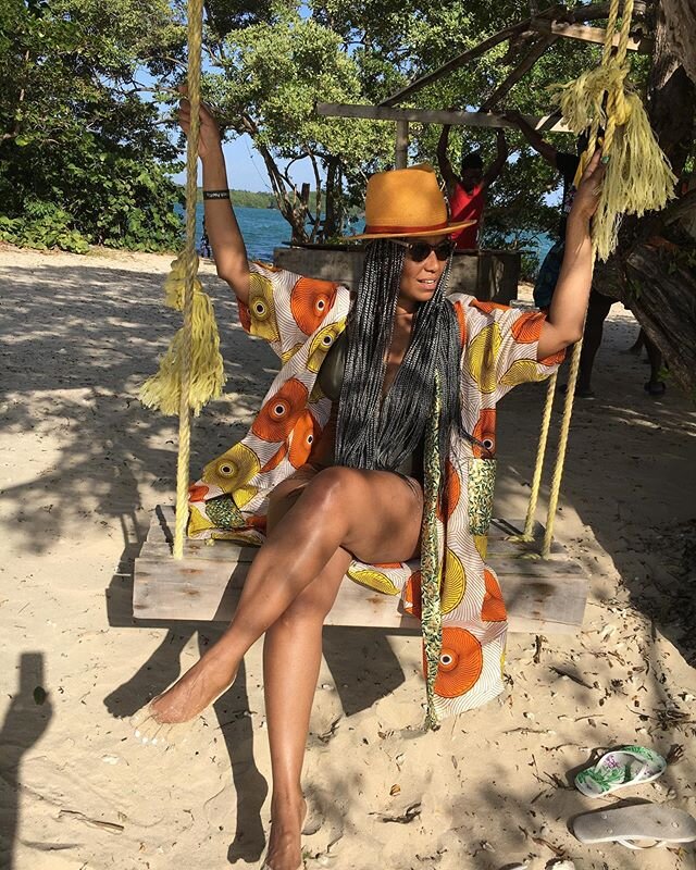 NO MAN&rsquo;S LAND‼️
.
.
Last week I was basking in the sun and enjoying grilled lobster on No Man&rsquo;s Land, Tobago with my family. .
.
Today, I&rsquo;m basking in the memories of the fun we had.
.
.
Enjoy your loved ones and stay safe. ❤️ .
.
H