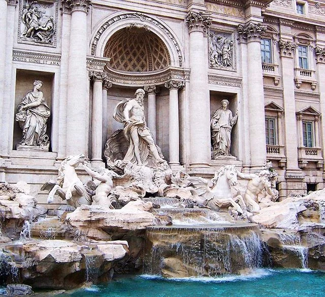T r e v i  F o u n t a i n ↠  Rome, Italy 🇮🇹 | 2004