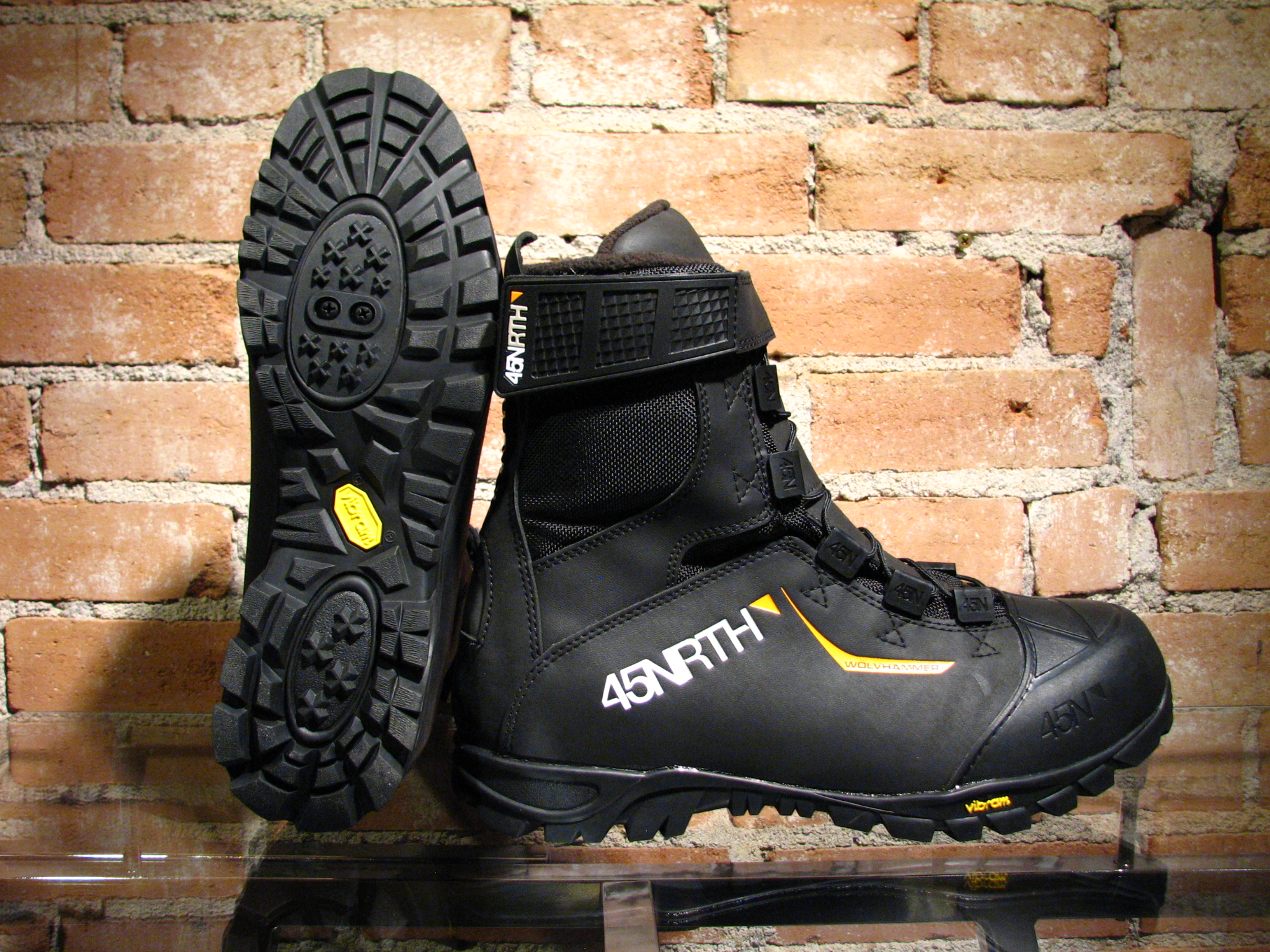 45NRTH doesn't mess around when it comes to winter footwear. The Wolvhammer delivers.
