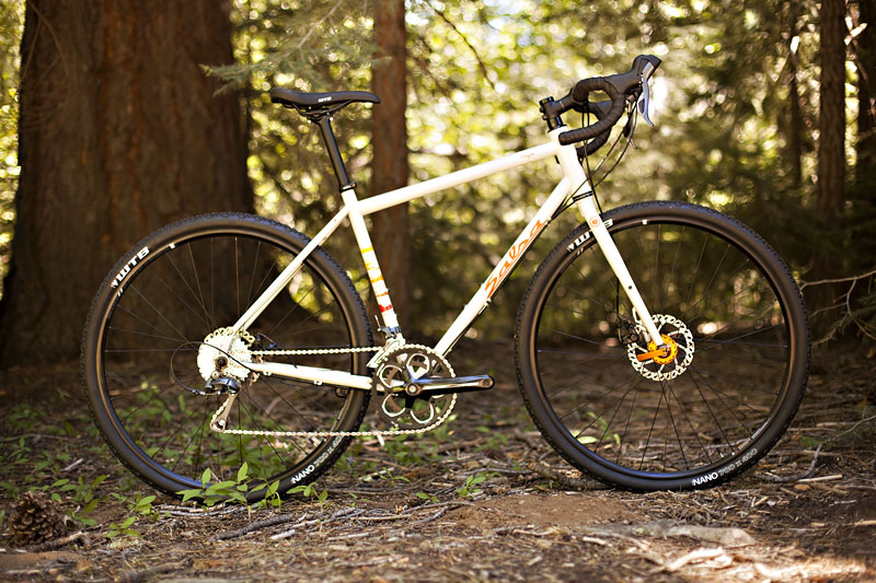 Vaya Claris brings gravel/touring/road disc action your way for only $1100. Dang.