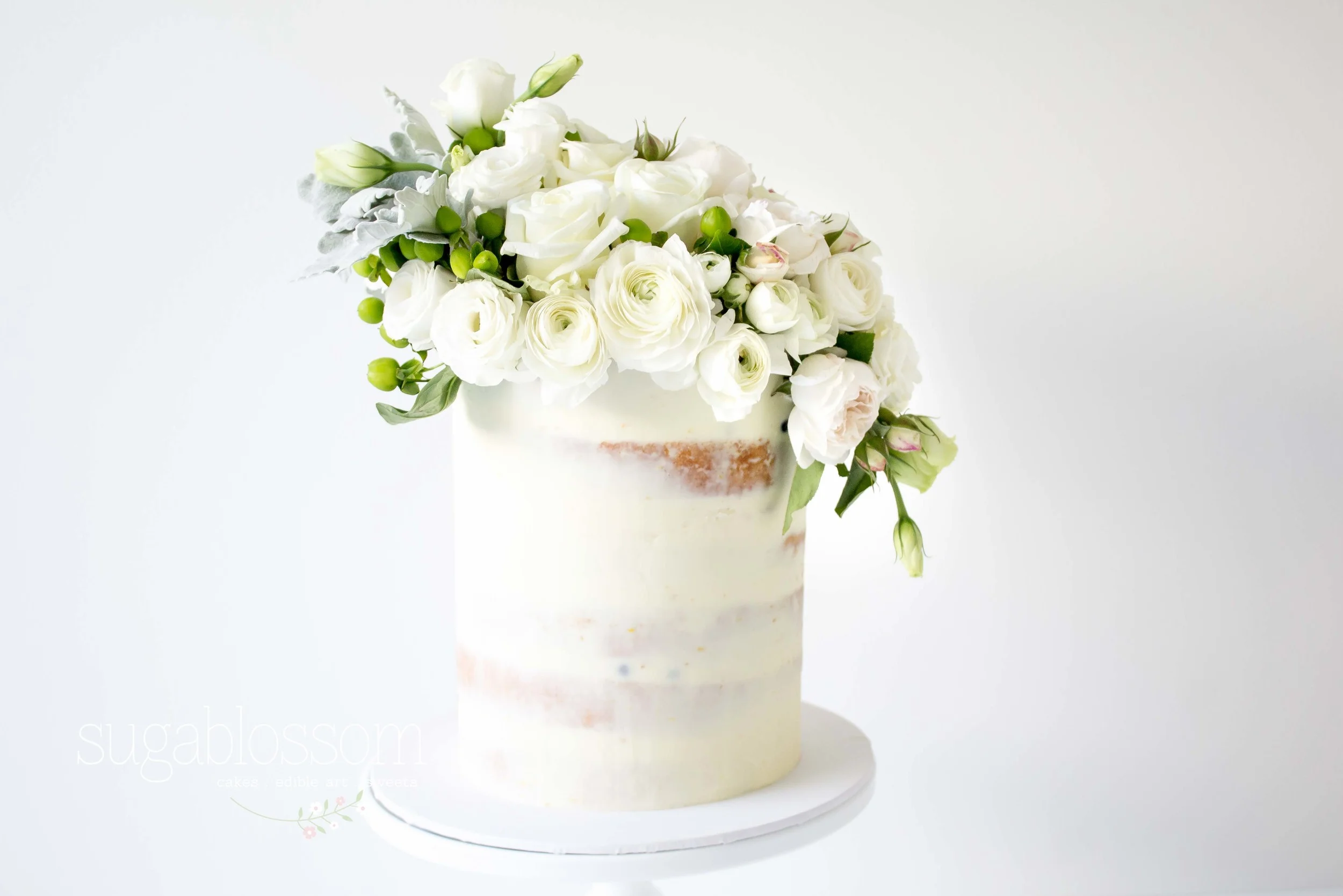Victoria | Semi Naked Cake