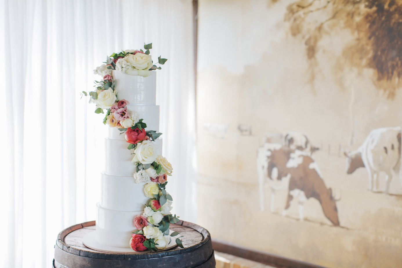 Francis | Fondant Cake with Cascading Florals