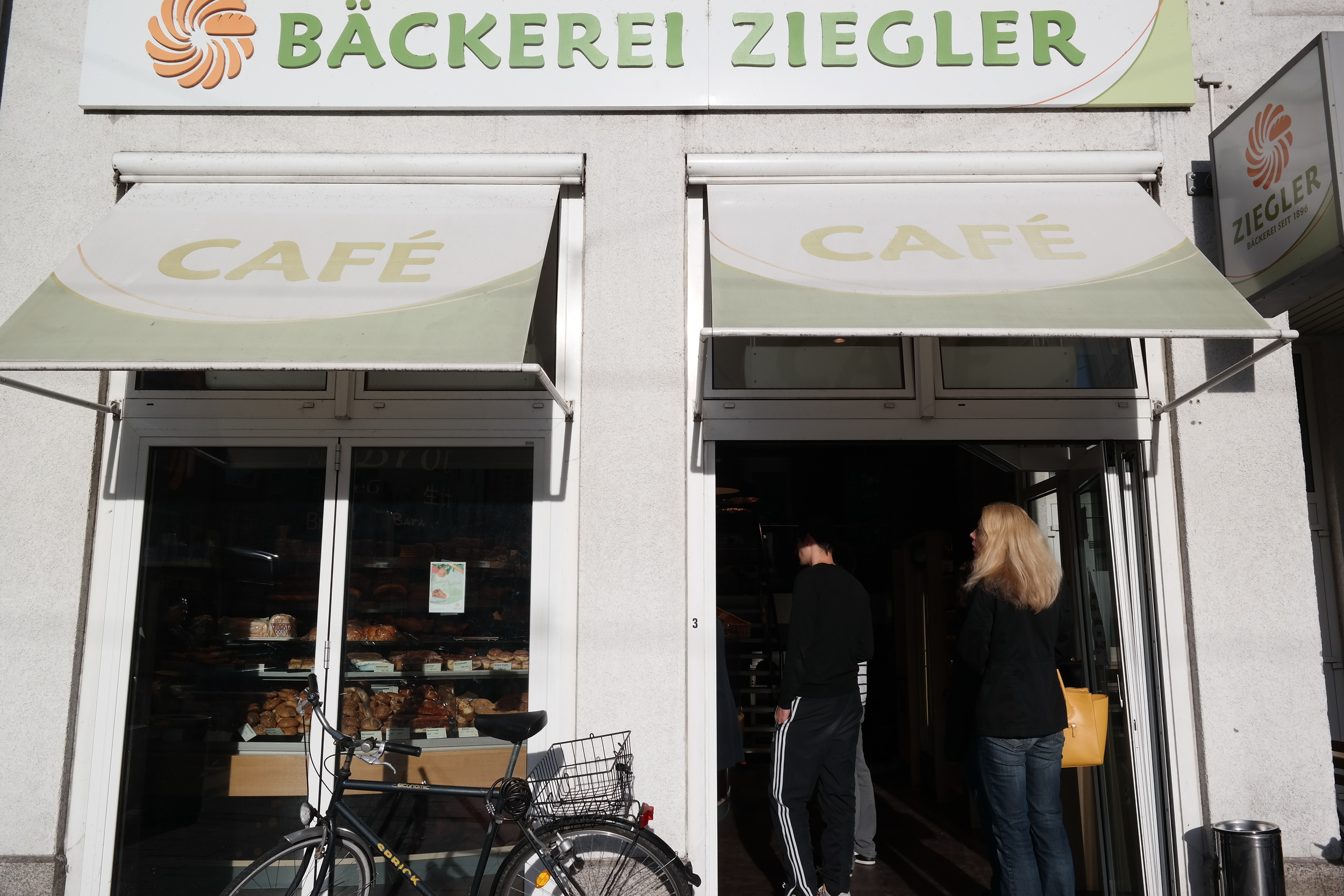 A bakery around the corner from our Airbnb, which we thoroughly enjoyed two mornings in a row.