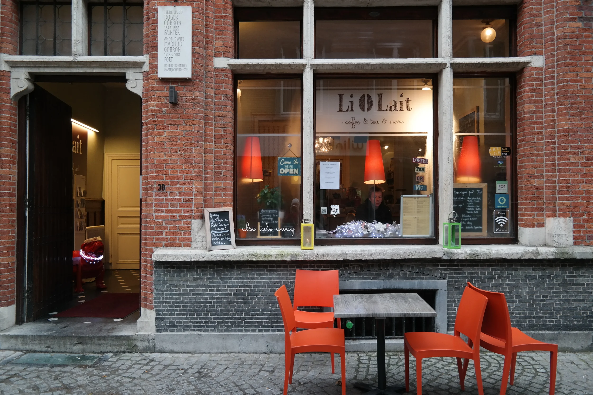 We'd recommend LiOLait if you're looking for a cozy breakfast, lunch, or afternoon coffee spot. Their food was delicious. And we were once again shocked by how well shop owners and workers speak English in Belgium.