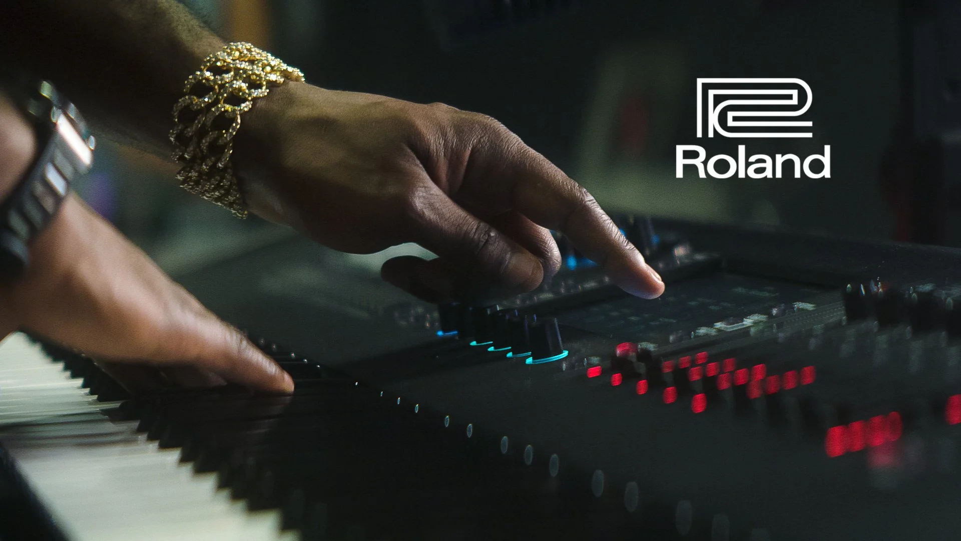 ROLAND "FANTOM x LARRANCE DOPSON"