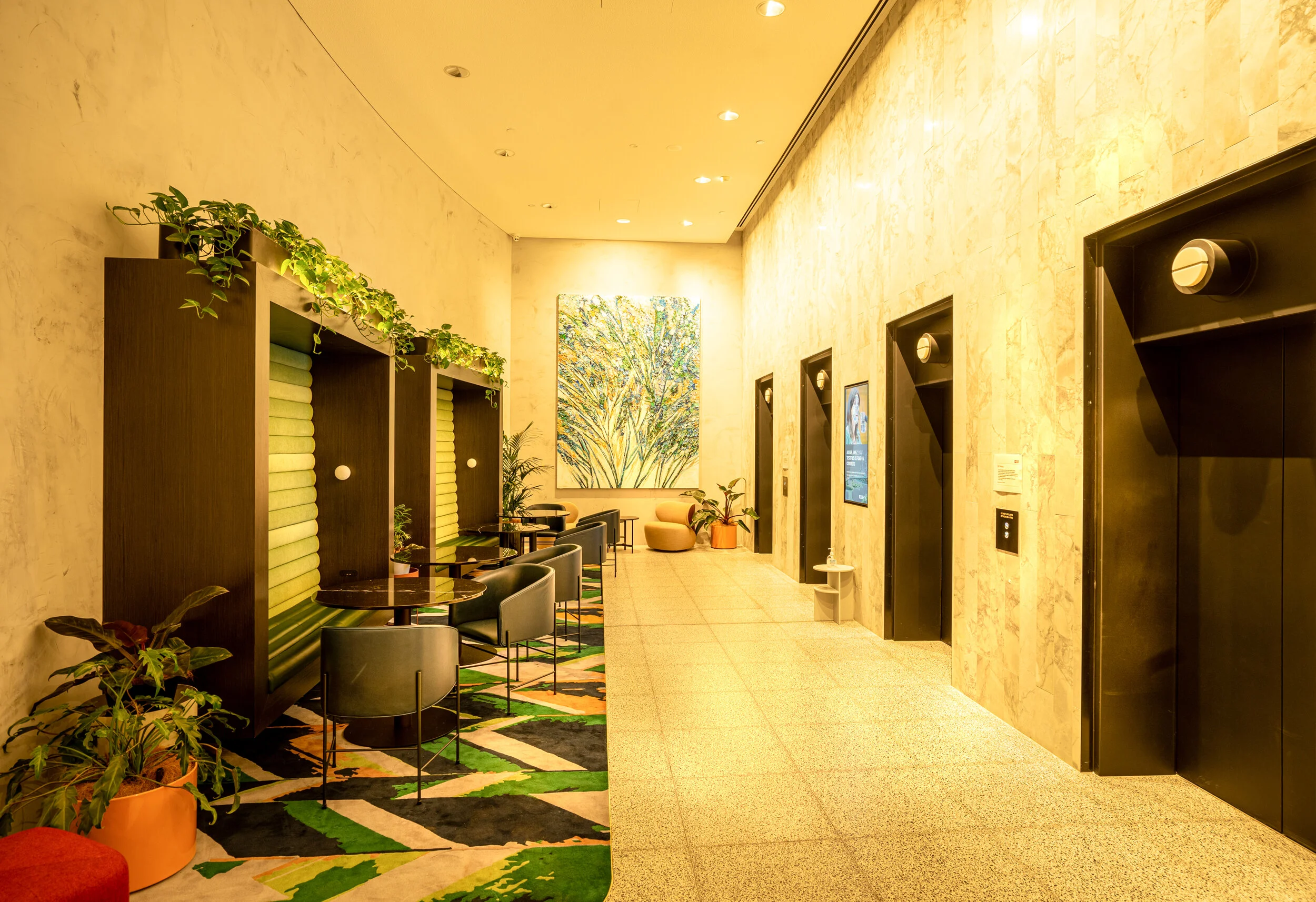 307 Q -left elevator hall (1 of 1).jpg