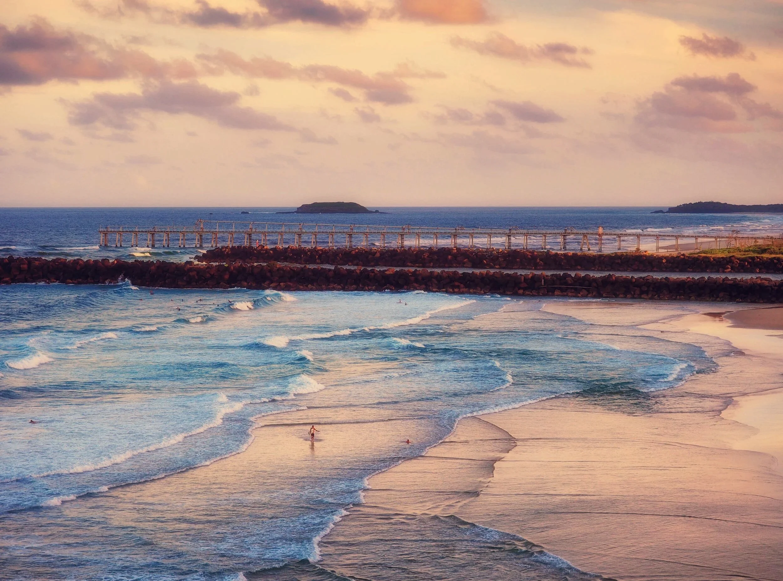 D+Bar+Dream-Lone+Surfer-Redux+%281+of+1%29.jpg