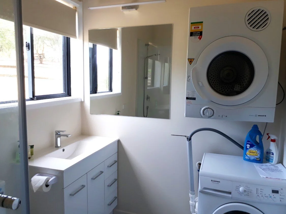 Room 3 Ensuite 2 1.jpg