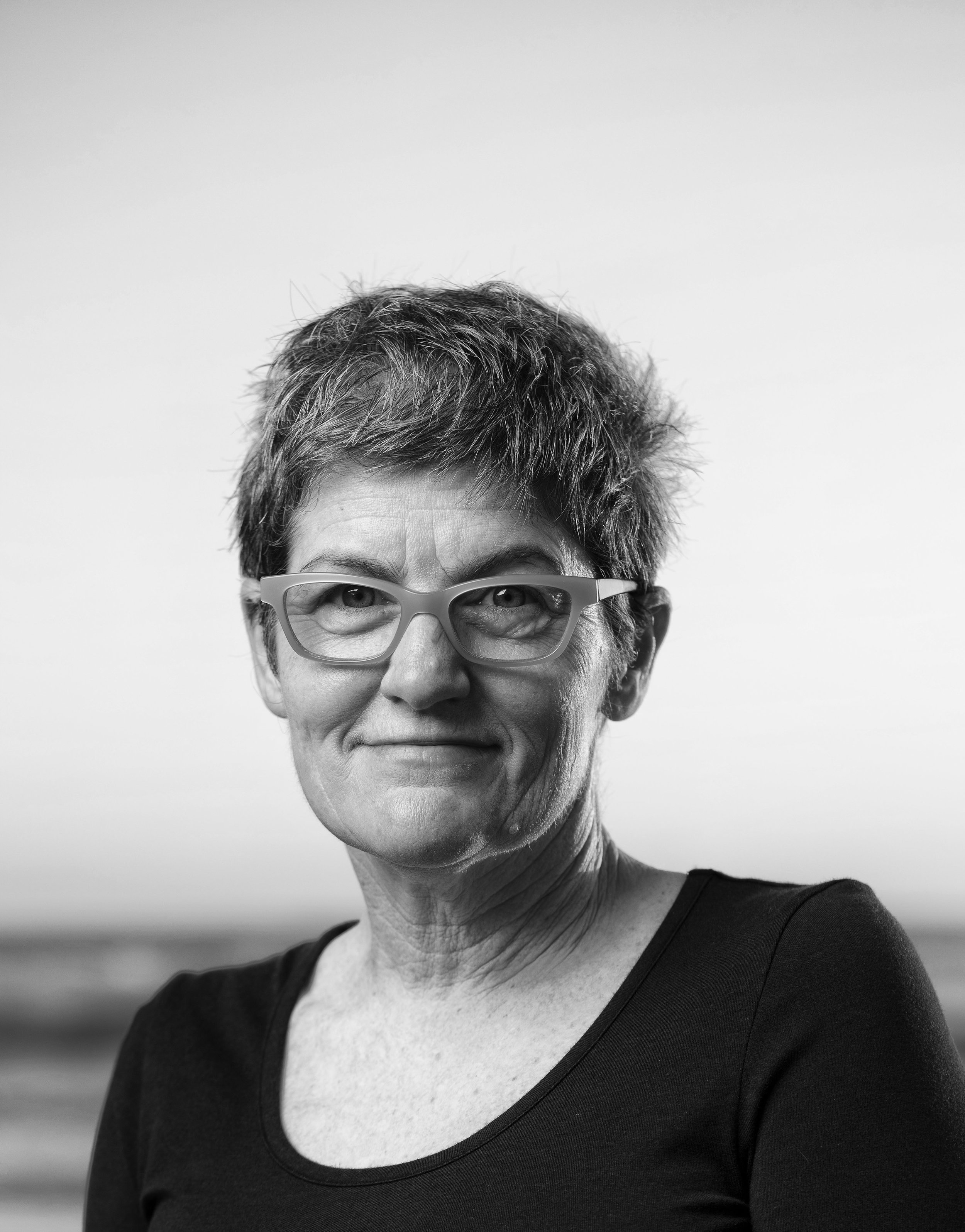  Writer Mary-Rose MacColl, photographed at Currumbin Beach on the Gold Coast. photography : Russell Shakespeare 