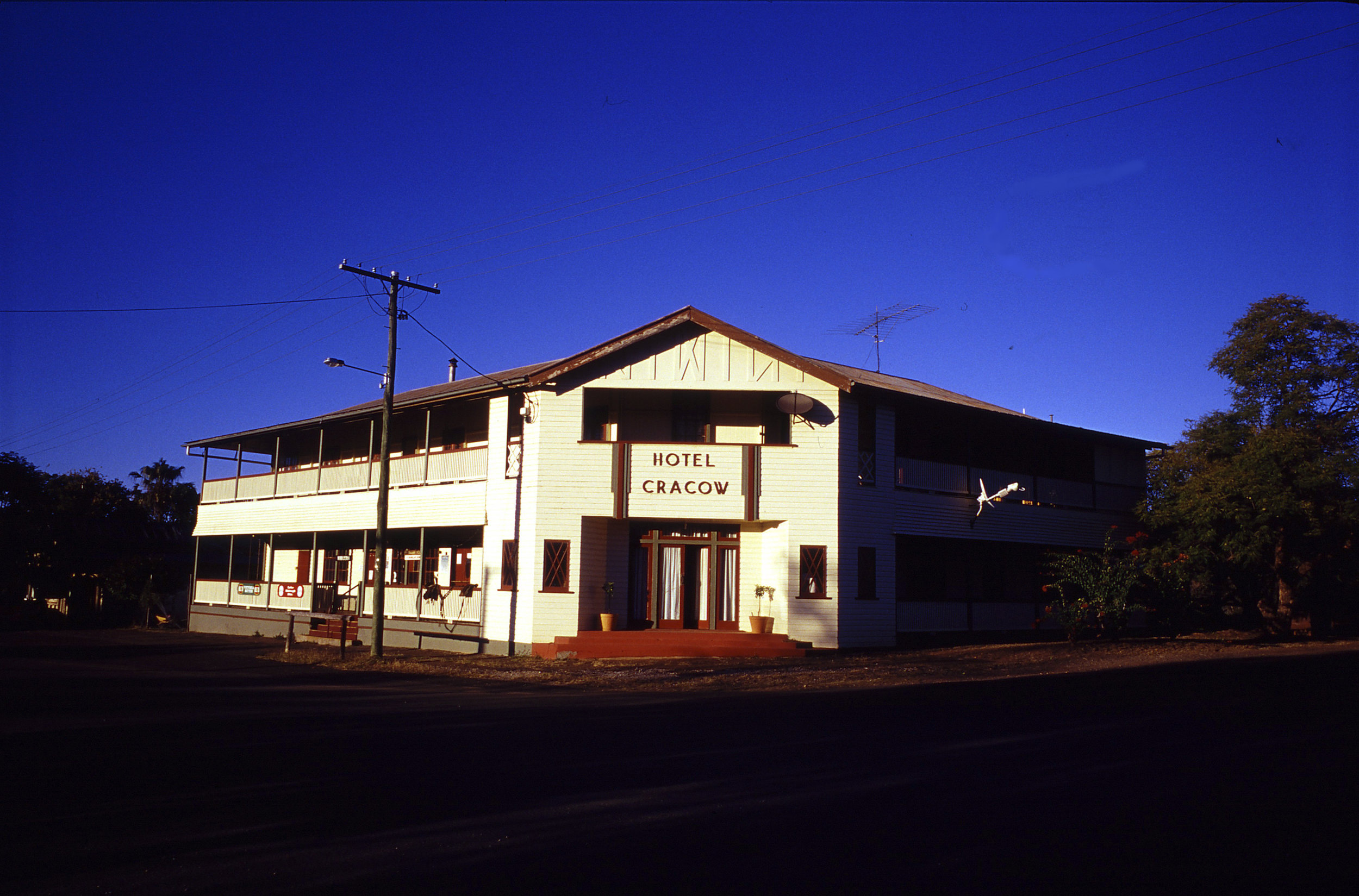  Feature on "Cracow" a small country town in Qld, Australia for Good Weekend Magazine. 