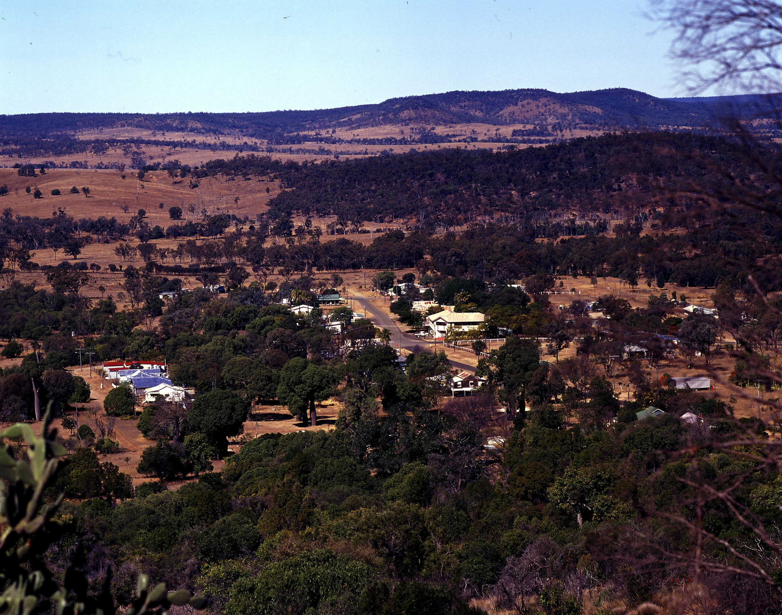 Feature on "Cracow" a small country town in Qld, Australia for Good Weekend Magazine.