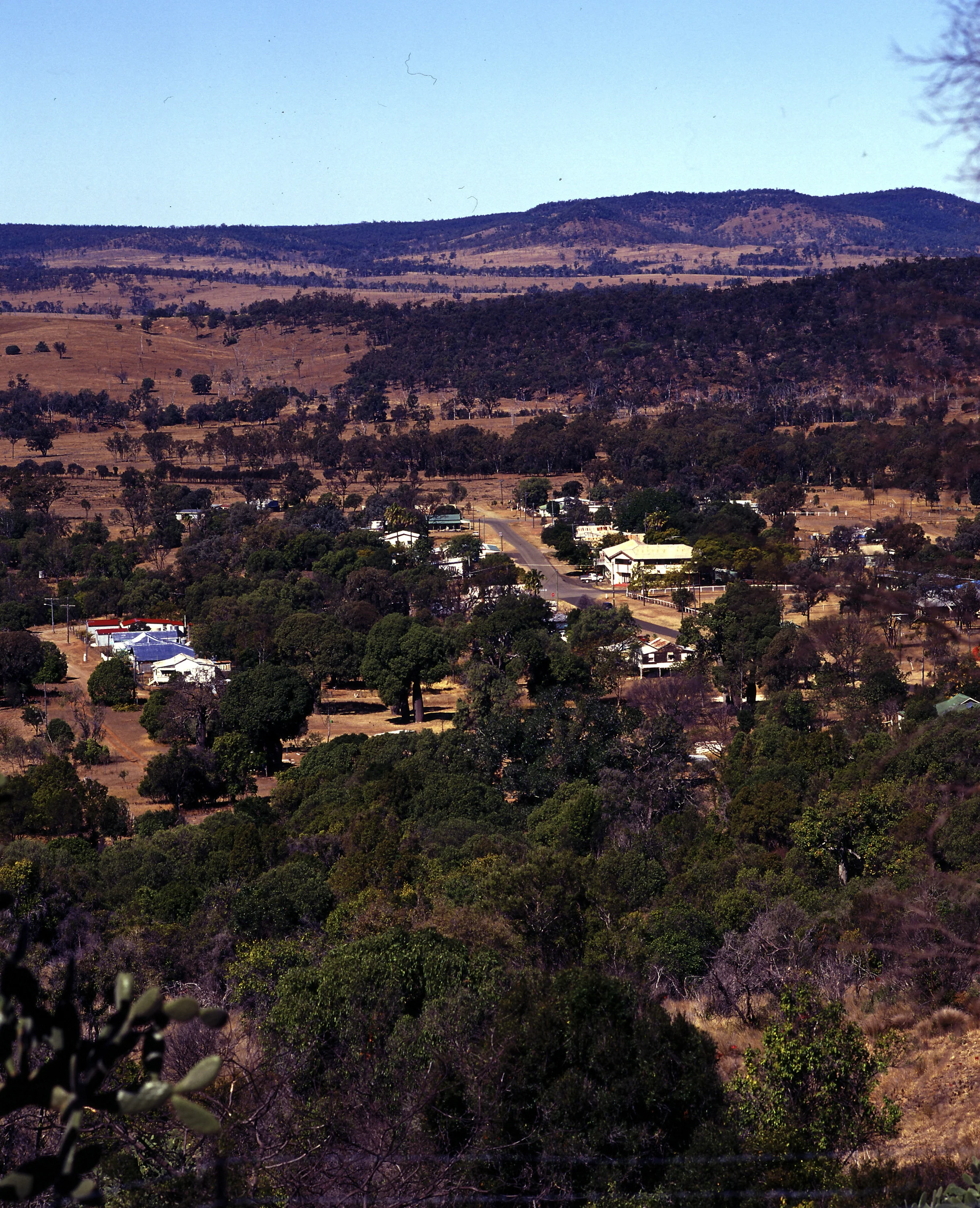 Feature on "Cracow" a small country town in Qld, Australia for Good Weekend Magazine.