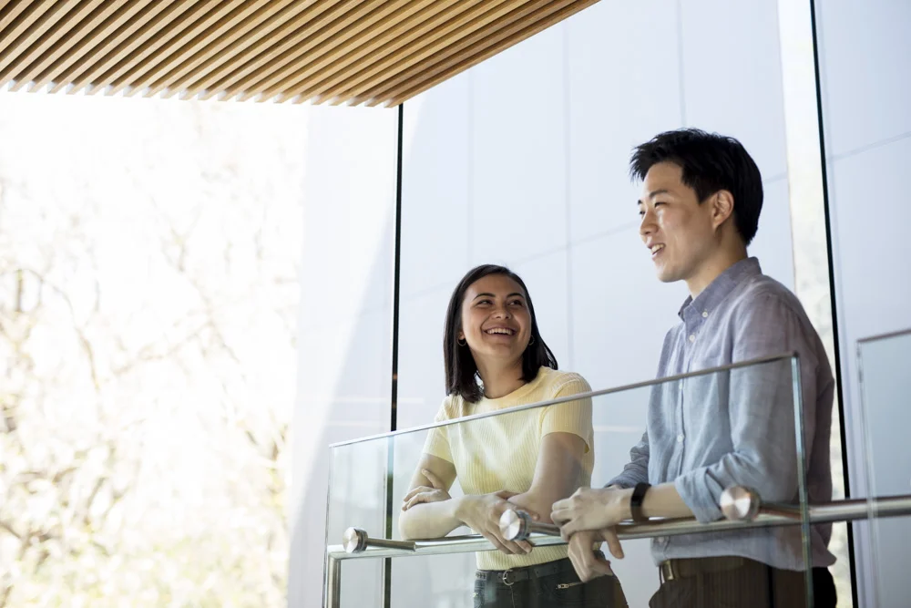 Students at University of Qld, Sir Llew Edwards Building
