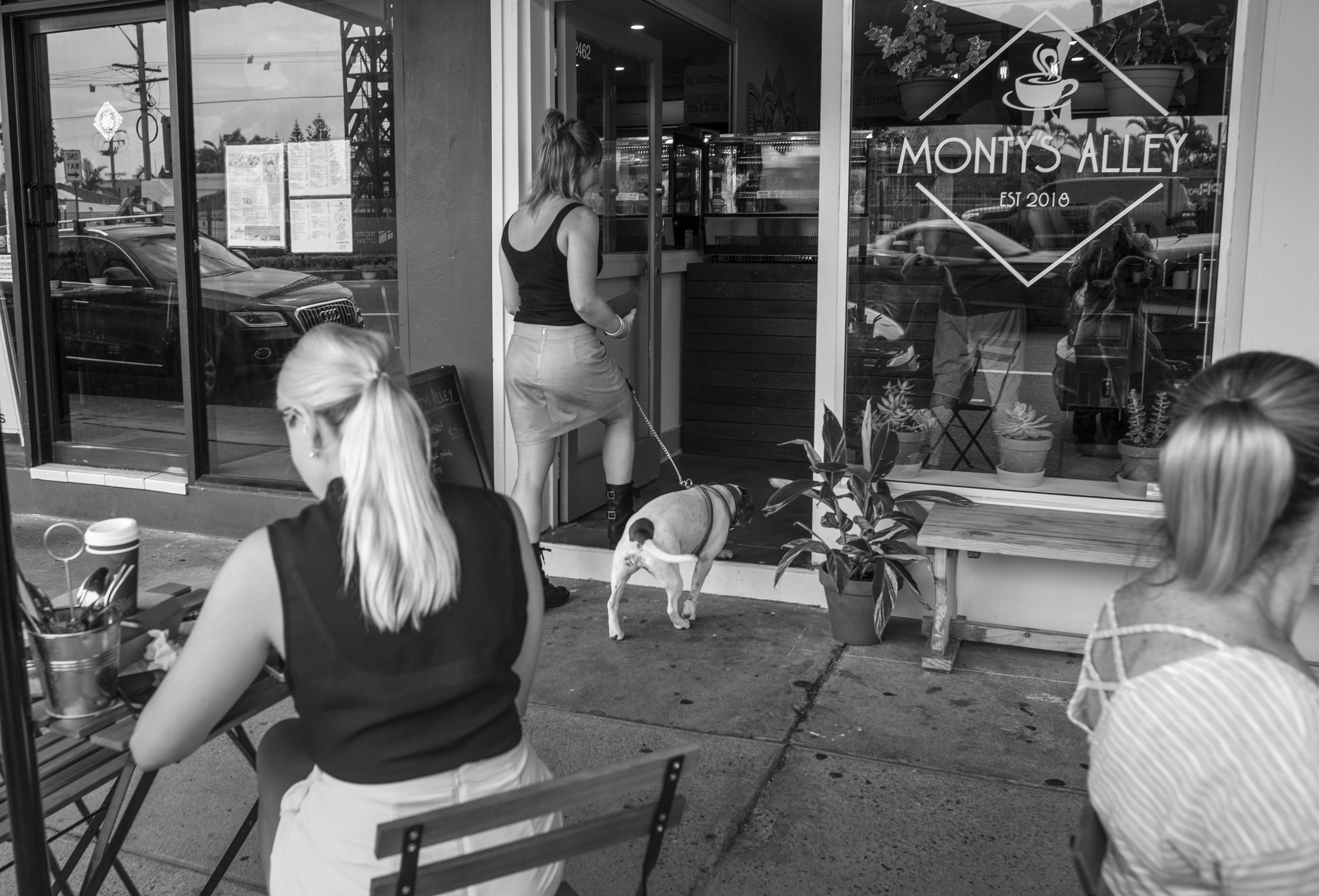  Monty's Cafe 