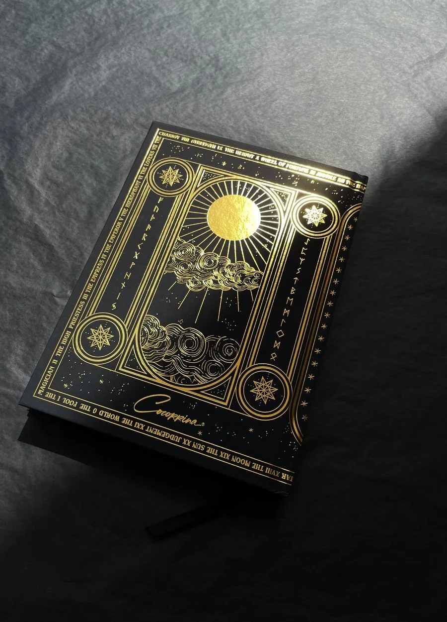 Tarot-Journal-Cocorrina-3_099af564-ee8b-459f-9648-a58c00fc9d6d_900x.jpg