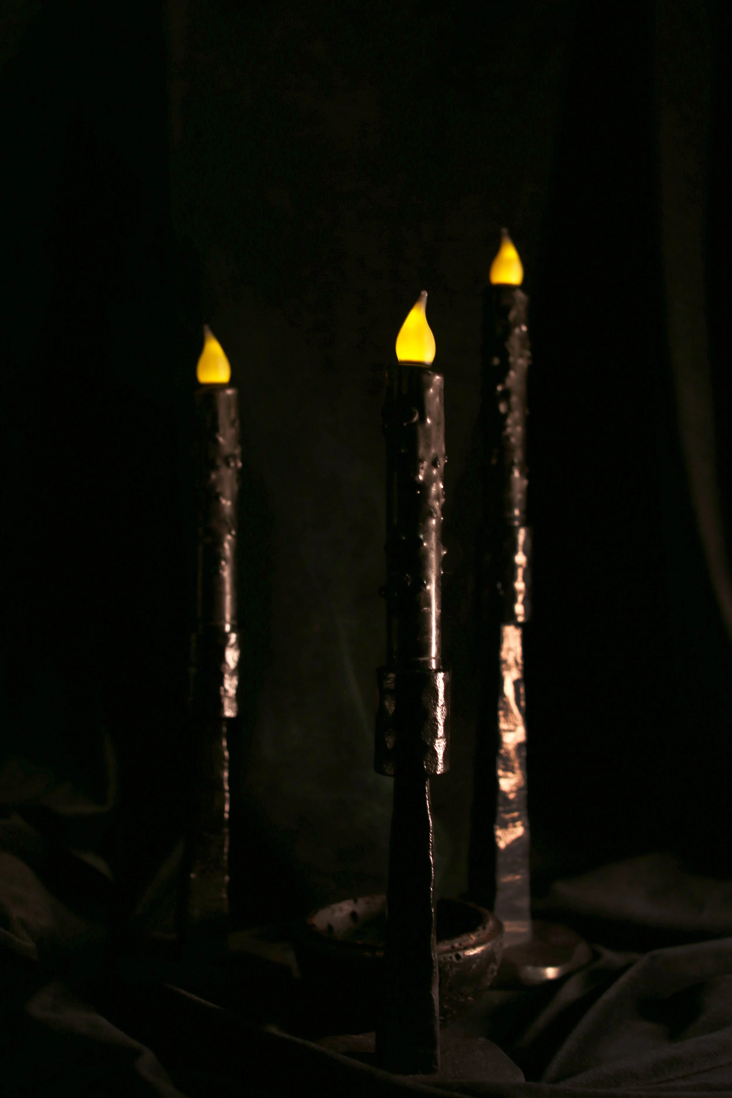 led-flameless-taper-candle-web2.jpg