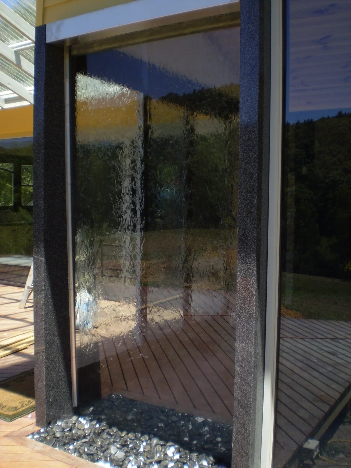 Toora Glass Water feature