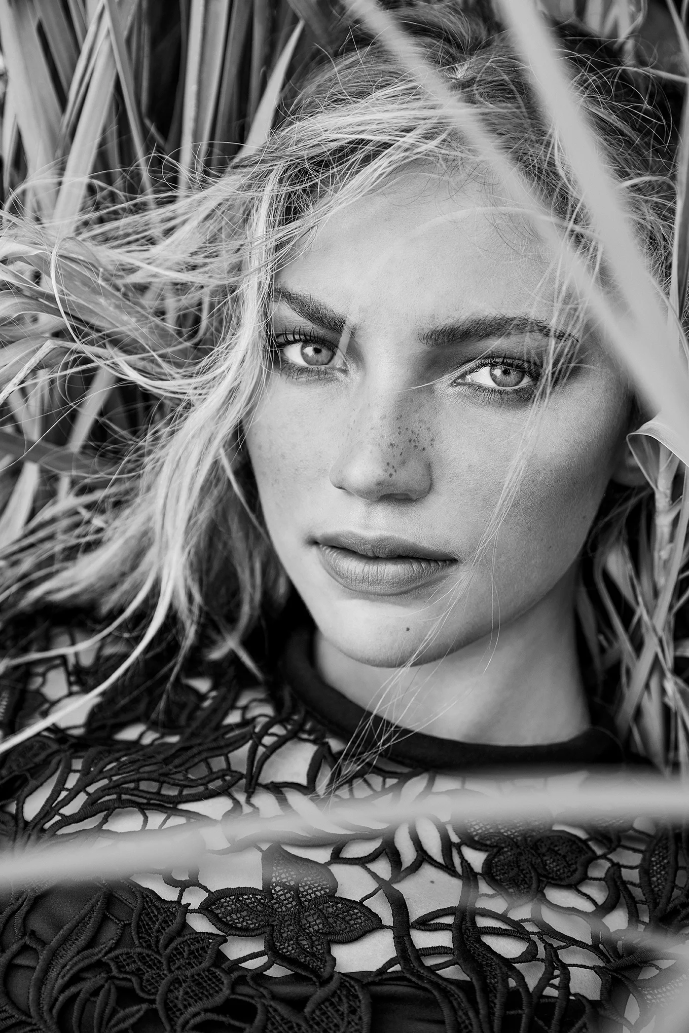 ISSUE MAGAZINE BY EDUARDO REZENDE