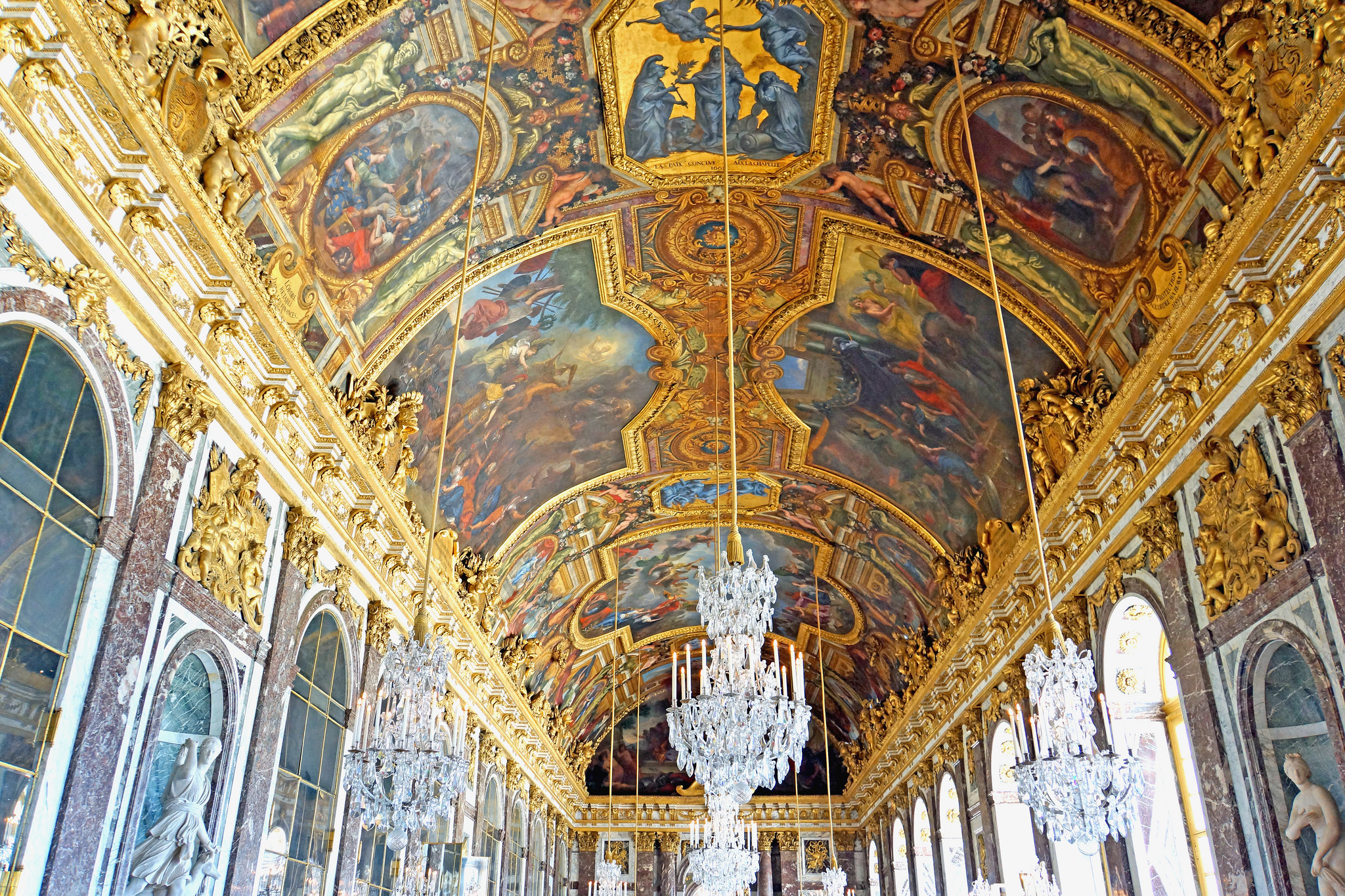 Hall of Mirrors in France (C) Dennis Jarvis