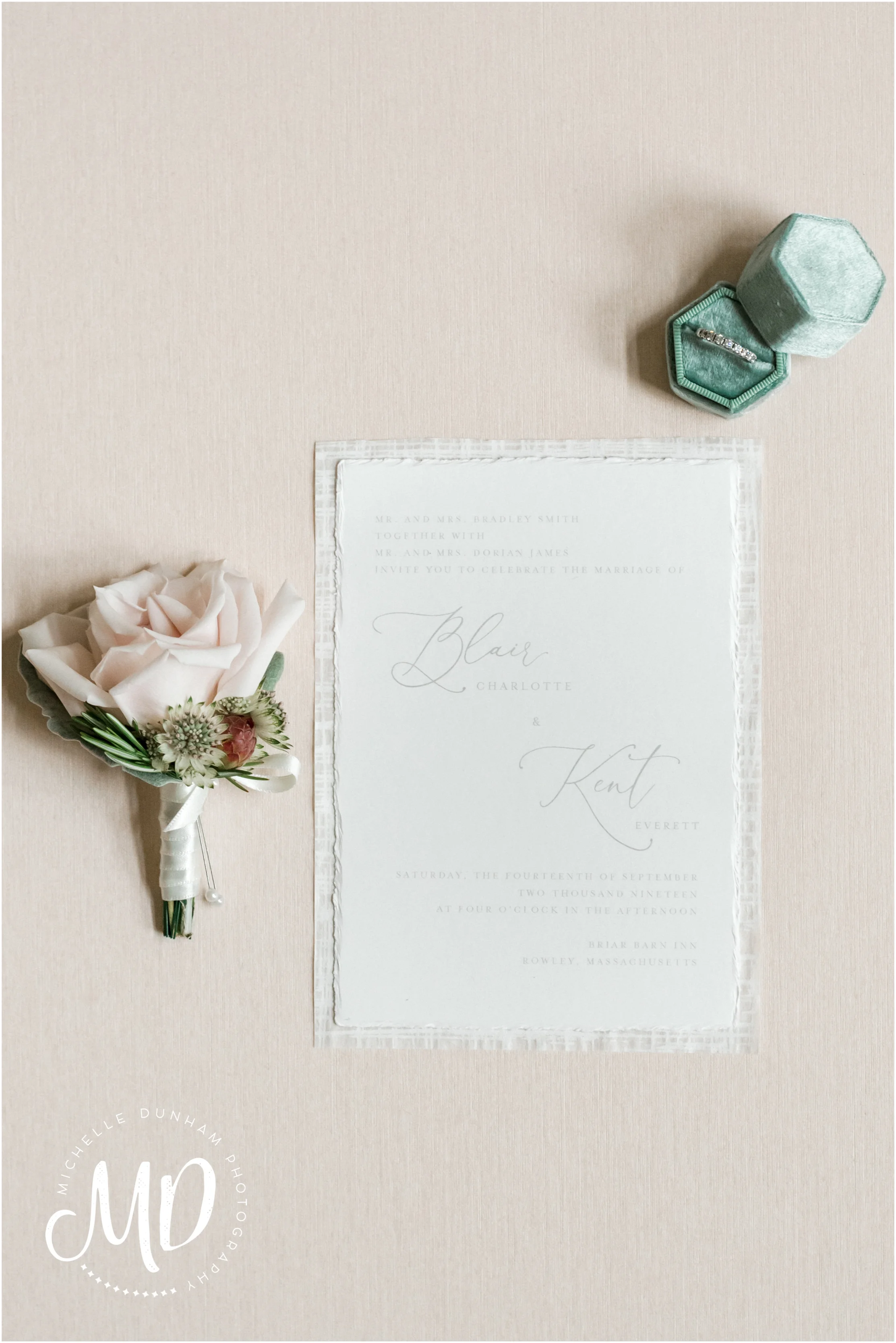 briar_barn_wedding_invitation_suite_michelle_dunham_photography.jpg
