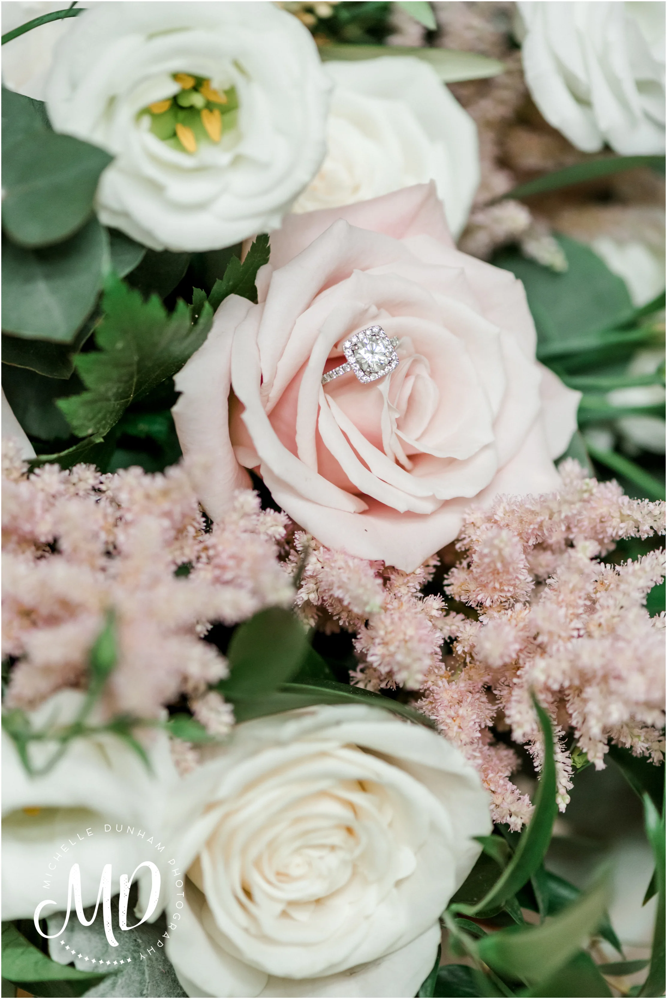 briar_barn_engagement_ring_michelle_dunham_photography.jpg