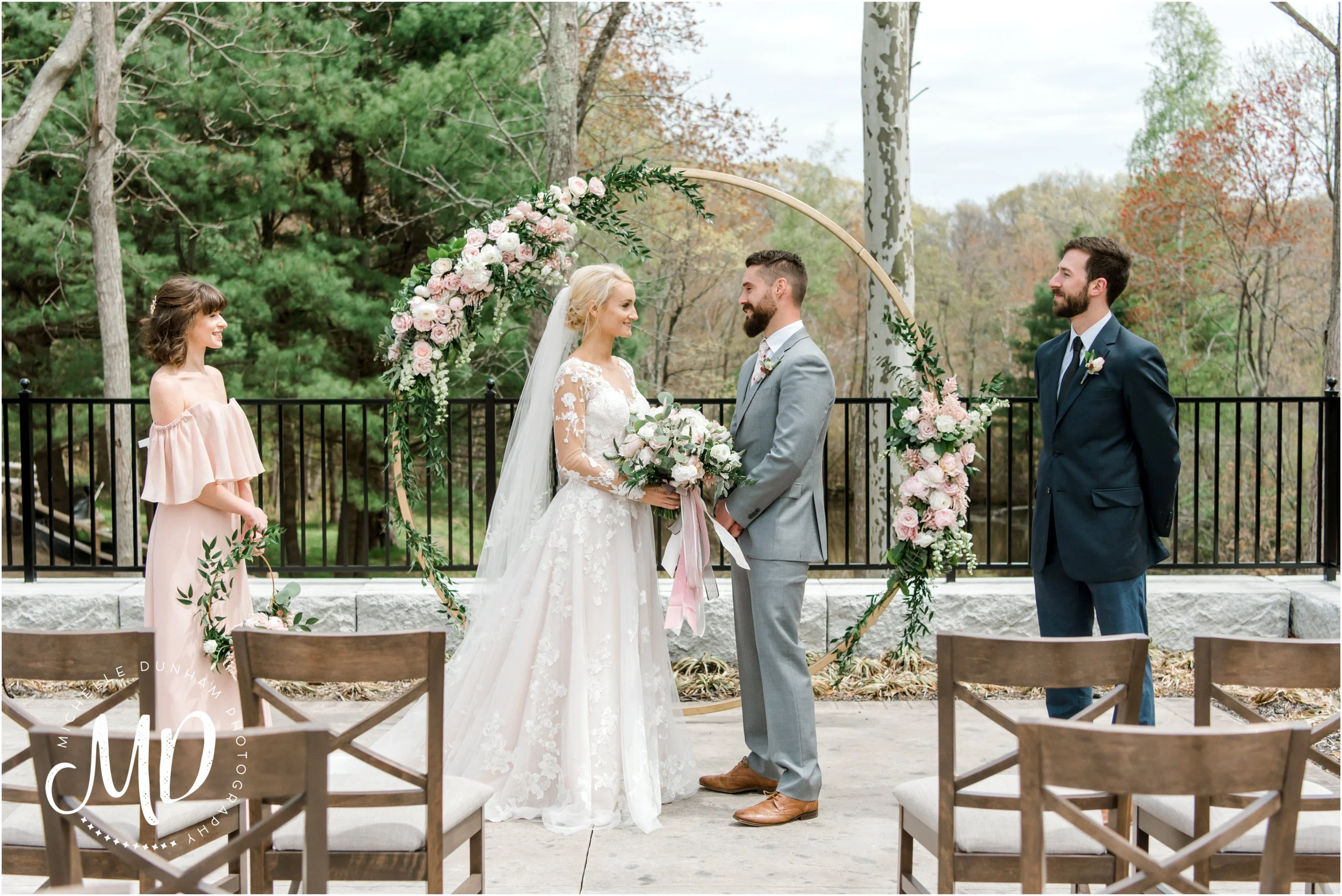 briar_barn_ceremony_michelle_dunham_photography.jpg