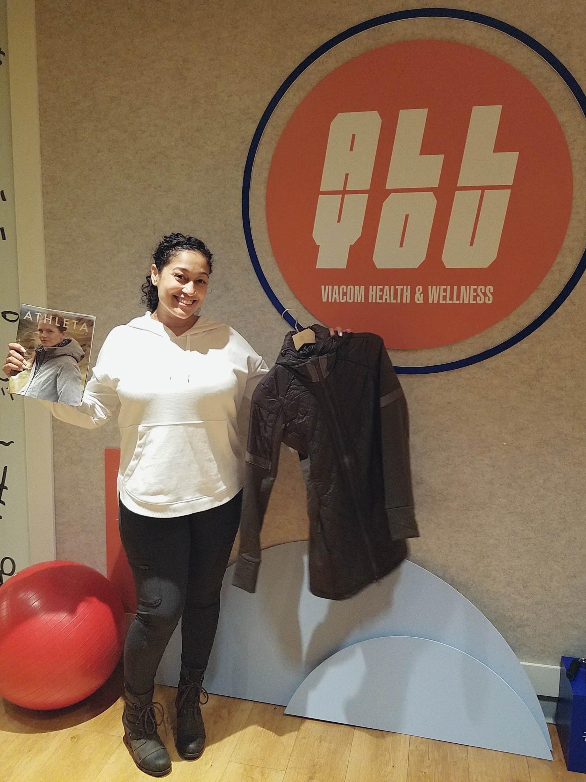 Athleta Ambassador & Wukkout!® Founder, Krista Martins representing at the Viacom Wellness Studio's, Health & Wellness Week. Get her outfit here: Highline Hybrid Cargo Tight , Cityscape Pullover , Rock Springs CYA Jacket .