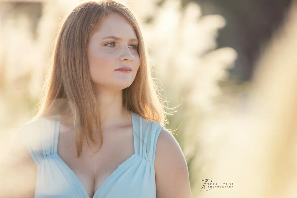 Soft romantic senior pictures Denton Texas