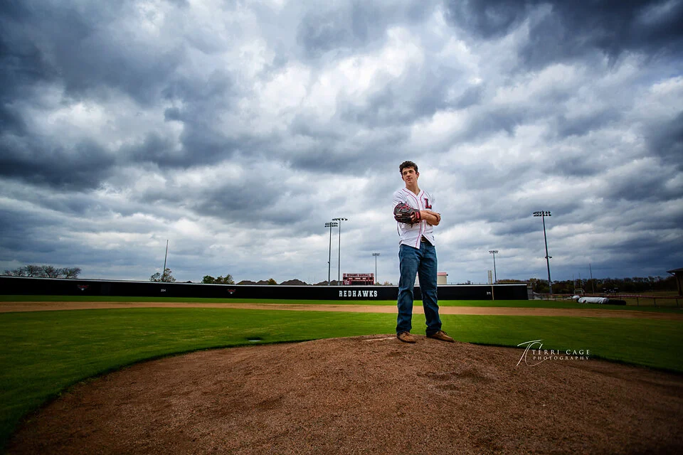 Dramatic senior portraits in Frisco Texas 
