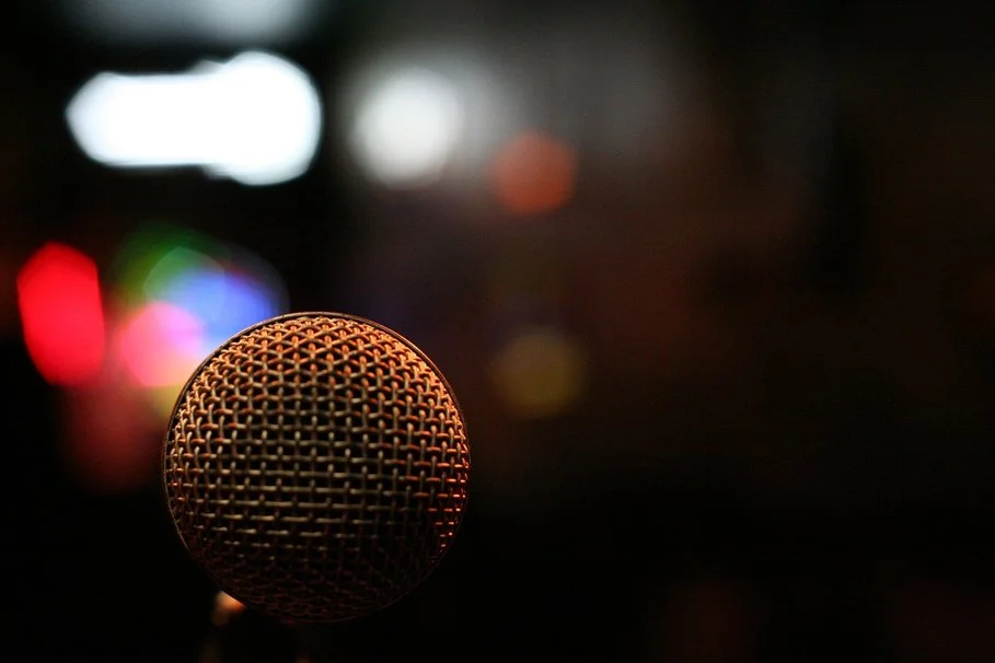 200269__microphone-music-macro-bokeh-light-color-microphone-music-macro-bokeh-light-colors_p.jpg