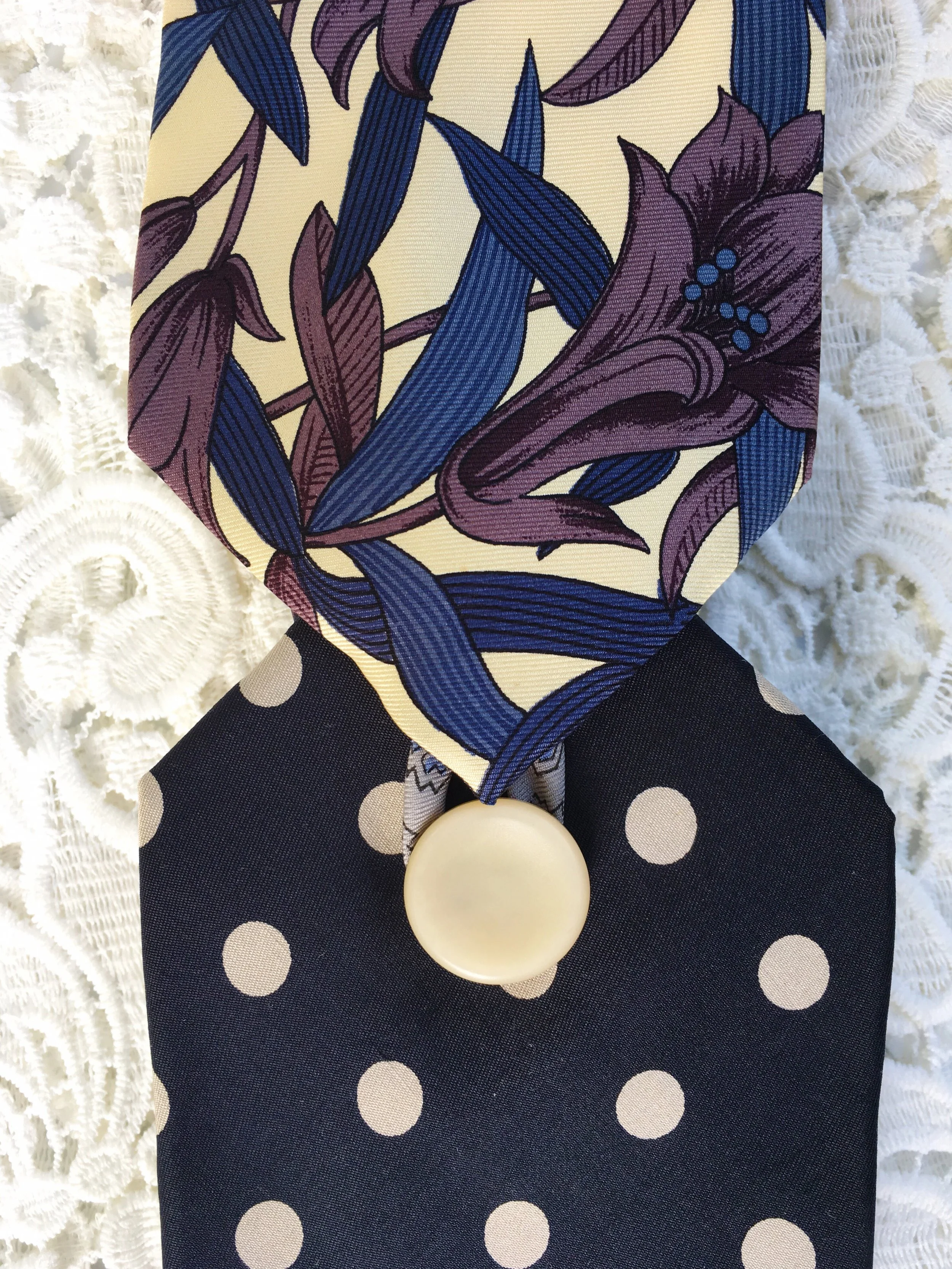 Top Knot 1 Detail.JPG