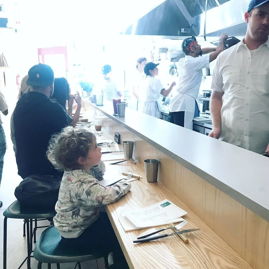 My healthy-ish foodie parents guide for where to eat with kids in LA is up on @thisiscrumb ( link in bio and story ) details on Japanese milk bread sandwiches, epic gluten-free chocolate chip cookies and guiltless kids menus 🍔🍳🍕🍫🍭🍦 | #brunchpan