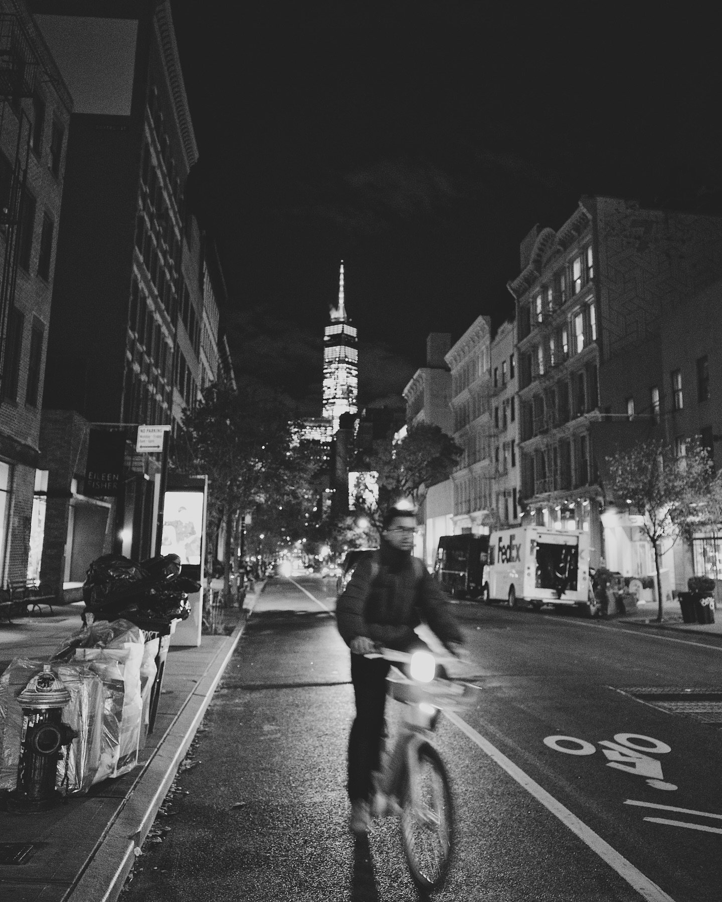 M&OElig;&upsilon;&xi; 

#NYC #RICOHGRIII #BW