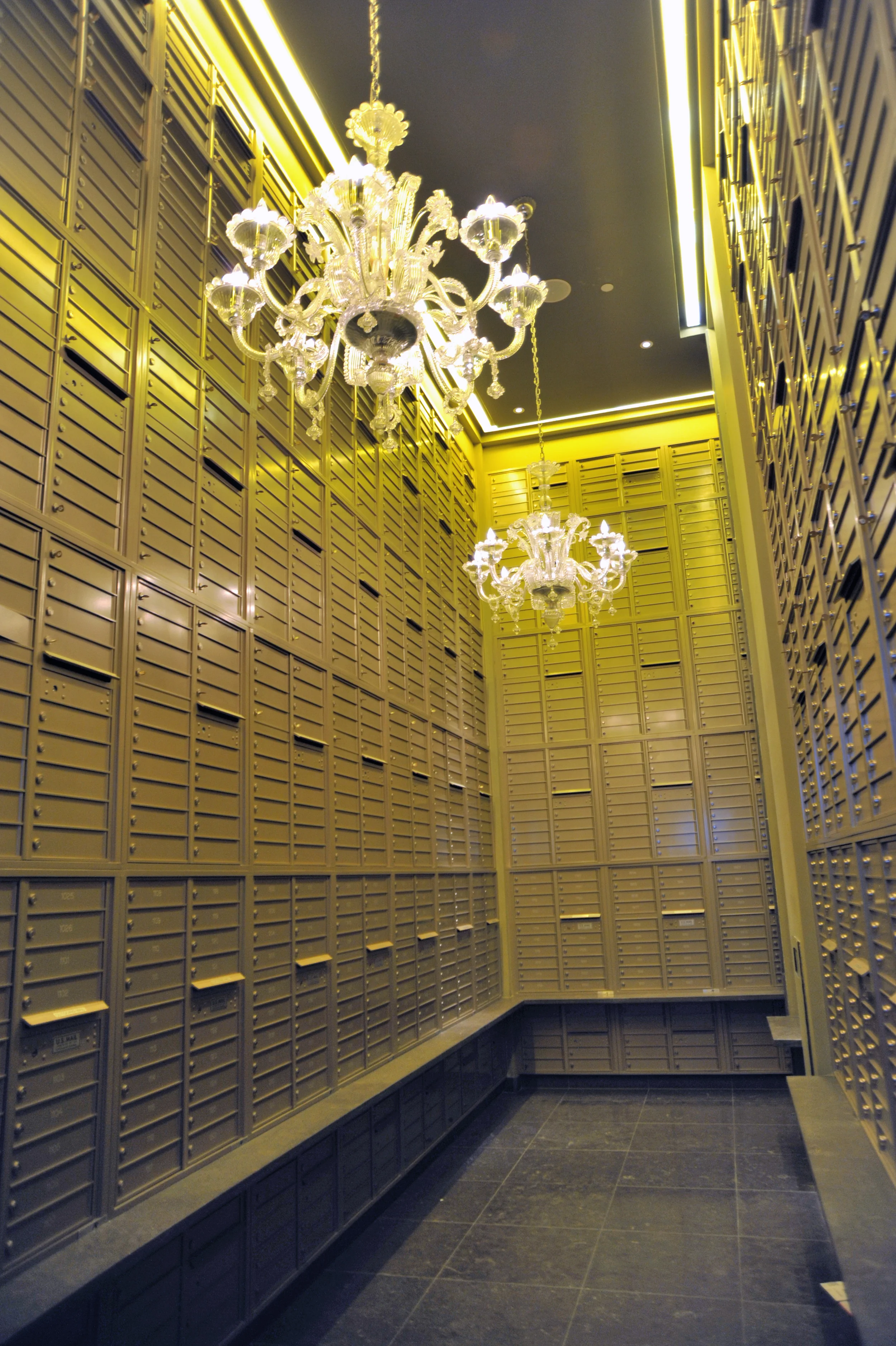 Mailboxes 95 wall.jpg