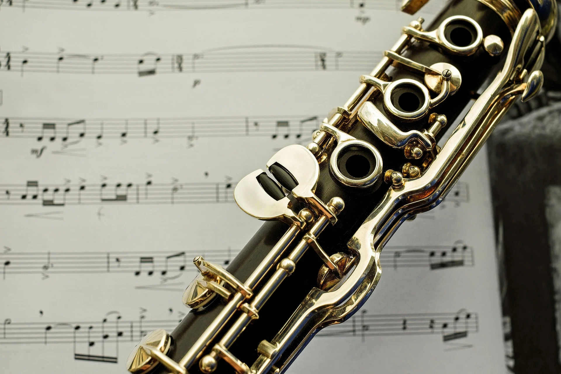 clarinet-1708715_1920.jpg