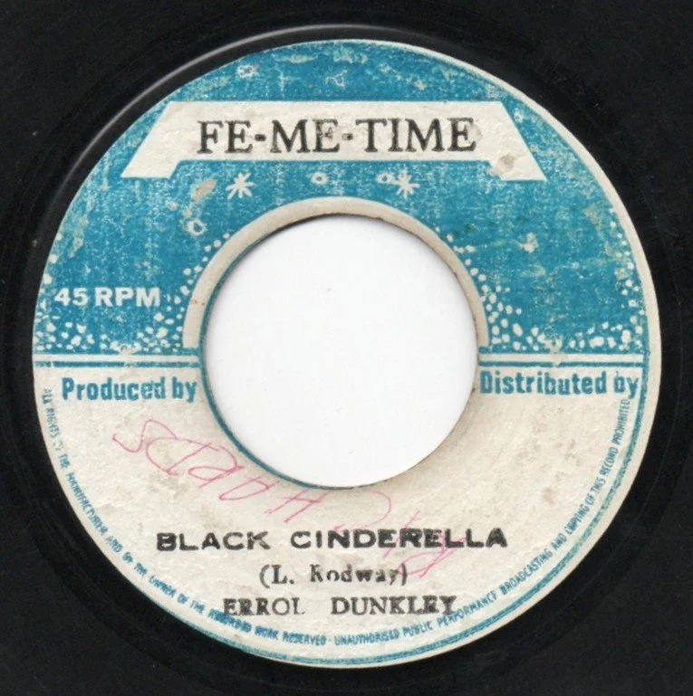 erroldunkleyblackcinderellabluebrownlabel 1.jpg