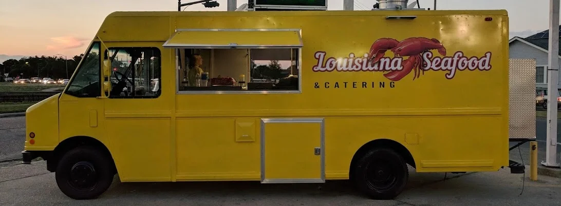 Louisiana Seafood & Catering. Mid City (Mobile).