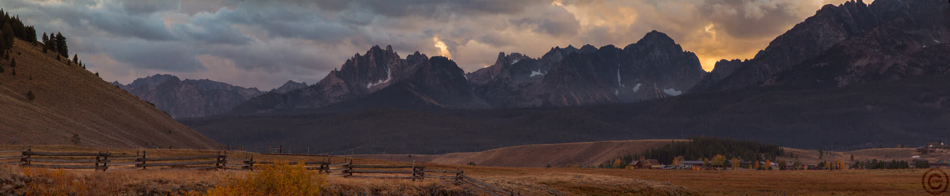 Sawtooths Panorama 18.1.jpg