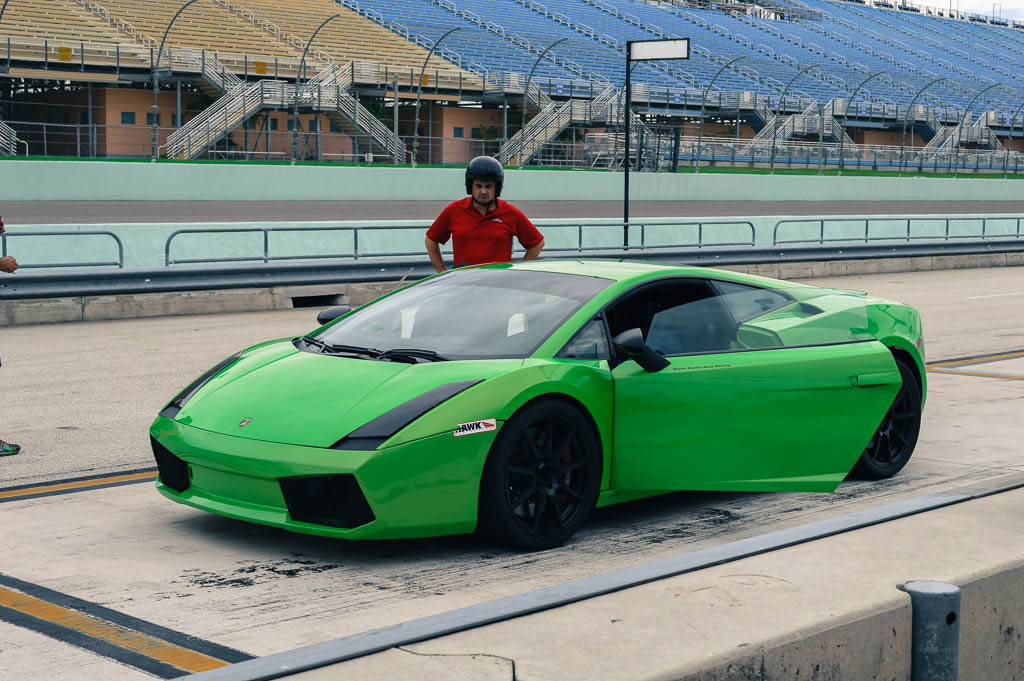 DRIVE A LAMBORGHINI IN MIAMI 