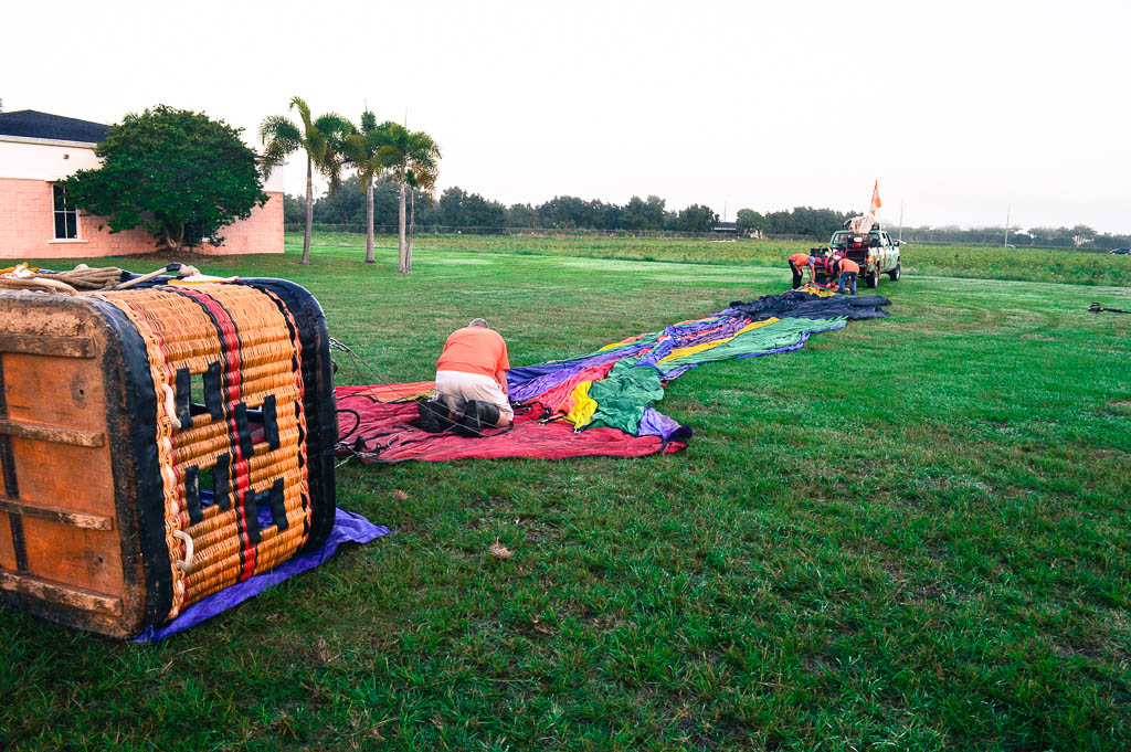 HOT AIR BALLOON RIDE IN MIAMI FLORIDA: SETTING UP