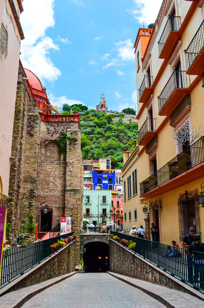 WALKING TOUR GUANAJUATO, MEXICO: SIGHTSEEING