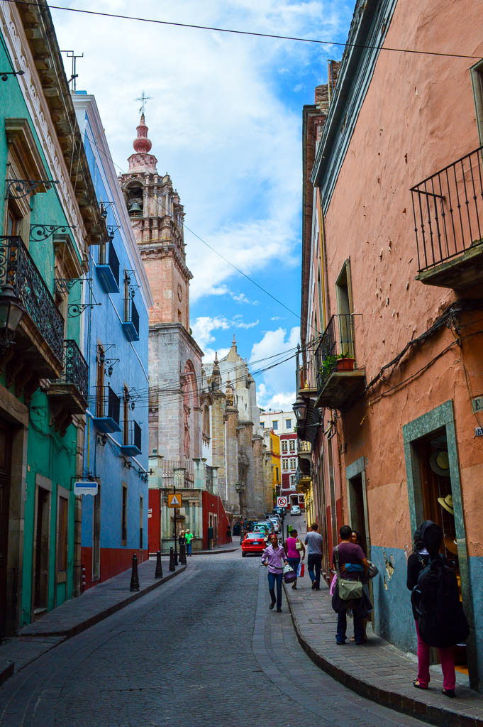 WALKING TOUR GUANAJUATO, MEXICO