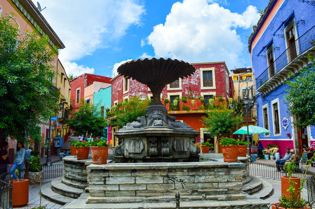 WALKING TOUR GUANAJUATO, MEXICO