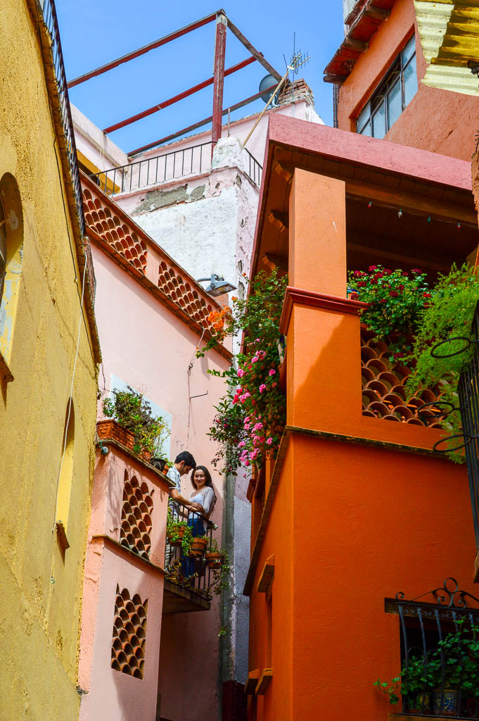 WALKING TOUR GUANAJUATO, MEXICO: CALLEJON DEL BESO