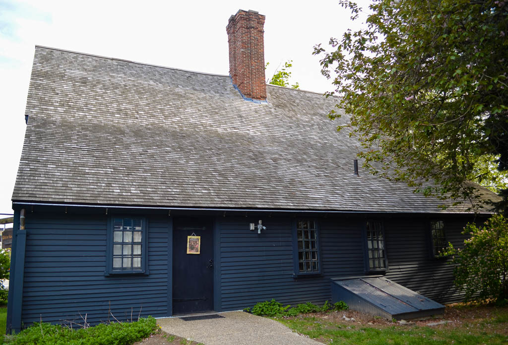 THE WITCHES HOUSE IN SALEM MASSACHUSETTS new england ROAD TRIP
